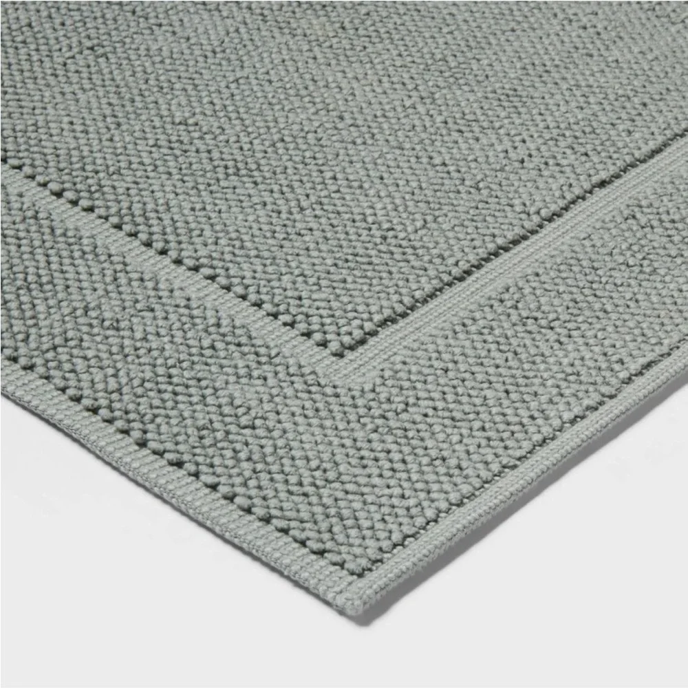 THRESHOLD NWT spa plush bath mat -sage green -21x34